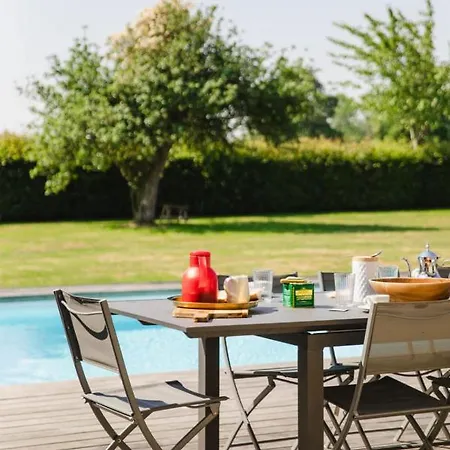 Azif - Superbe Maison Avec Piscine - St Pierre Azif Hotel 4*